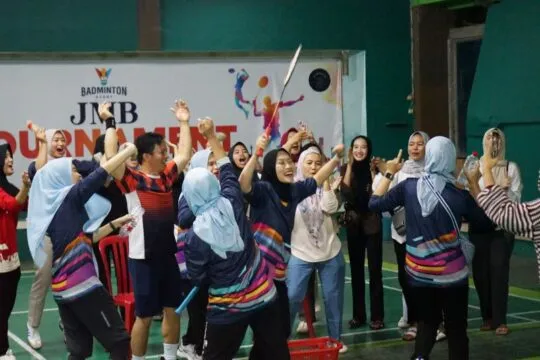 Turnamen Badminton Meriahkan HUT INI ke-117 di Bengkulu, Poltekes Raih Juara