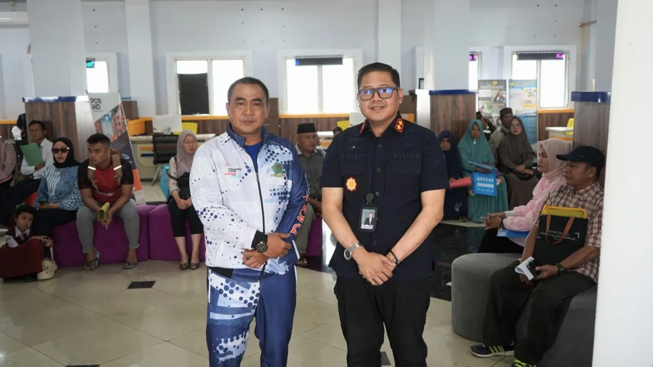 Tinjau Layanan Paspor Jemput Bola, Kepala Kantor Imigrasi Bengkulu Kunjungi Gerai Keimigrasian Rejang Lebong