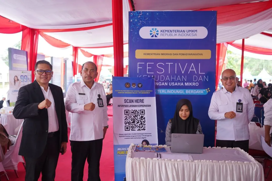 Imigrasi Bengkulu Turut Berikan Layanan Informasi dalam Festival Kemudahan dan Perlindungan Usaha Mikro 2025