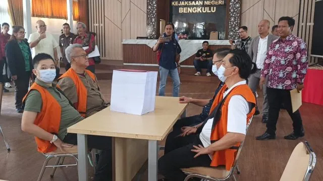 Para tersangka kasus tambang di Bengkulu