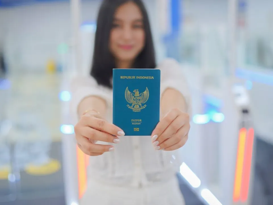 Paspor Elektronik dengan Fitur Keamanan Terbaru Mulai Diterbitkan November 2025