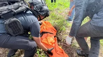 Respon Cepat Penemuan Mayat Pekerja Bangunan di Yahukimo, Satgas Ops Damai Cartenz dan Polres Yahukimo Lakukan Evakuasi