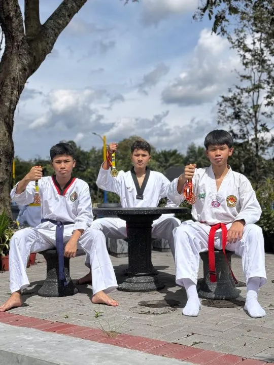 Siswa SMA KTB Raih Prestasi Gemilang di Turnamen Taekwondo Kadispora Cup Sleman 2025