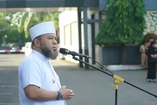 Gubernur Bengkulu Helmi Hasan