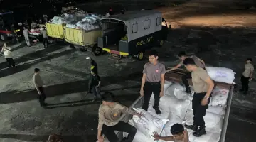 KP Wisanggeni-8005 Berangkatkan 8 Ton Bantuan Kemanusiaan dari Sabang ke Wilayah Bencana