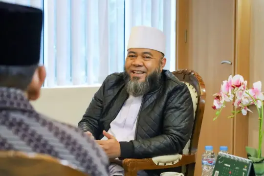 Gubernur Helmi Hasan Ajak Perusahaan Salurkan Zakat Melalui BAZNAS