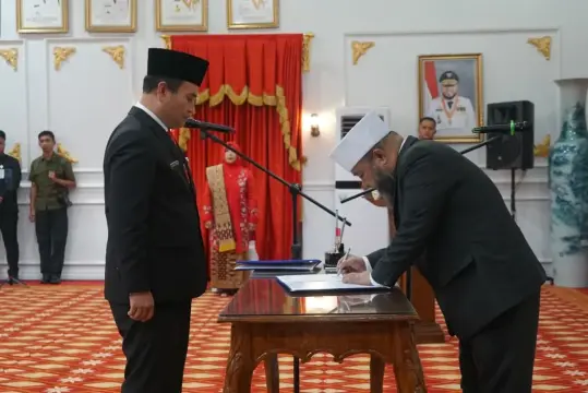 Herwan Antoni Resmi Dilantik sebagai Sekdaprov Bengkulu