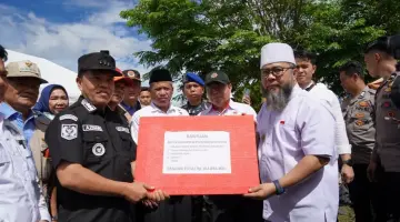 Banjir Lebong Berdampak pada 3.611 Jiwa, Gubernur Salurkan Bantuan Rp102 Juta