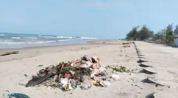 Pantai Membutuhkan Kepedulian, Bukan Sampah