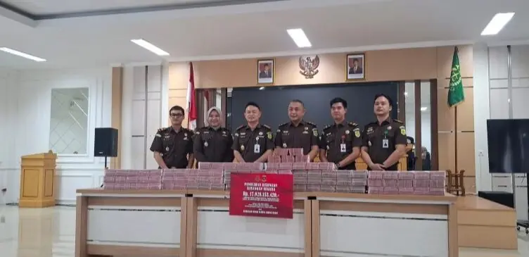 Jejak Uang di Rimba Sawit: Rp17,9 Miliar Disita, Luka Negara Belum Tuntas