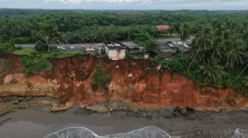 Sumber : Dokumentasi Genesis Pemukiman Desa Air Padang Terdampak Abrasi