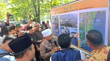 Penyerahan lokasi pekerjaan penataan kawasan yang berlangsung pada Kamis (11/6).
