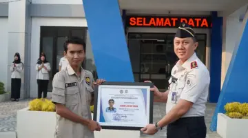Apel Pagi Jadi Momentum Penguatan Disiplin dan Apresiasi Pegawai Berprestasi di Kantor Imigrasi Bengkulu