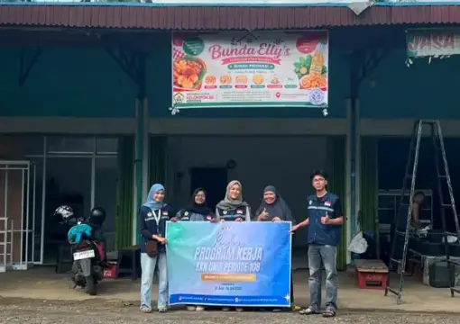 Dokumentasi pasca penyelesaian program kerja digitalisasi UMKM Aneka Kue Bunda Elly’sDokumentasi pasca penyelesaian program kerja digitalisasi UMKM Aneka Kue Bunda Elly’s