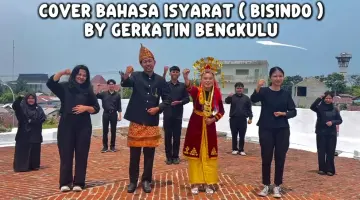 GERKATIN Nyanyikan Mars Kota Bengkulu Pakai Bahasa Isyarat