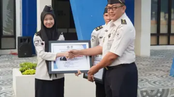 Apel Pagi Perkuat Disiplin dan Apresiasi Kinerja Pegawai, Imigrasi Bengkulu Berikan Penghargaan