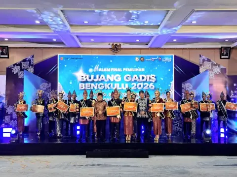 Ridho Pratama dan Fildzah Dwi Dinobatkan sebagai Bujang Gadis Bengkulu 2026